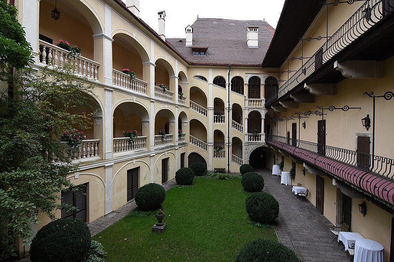 Schloss Obermayerhofen